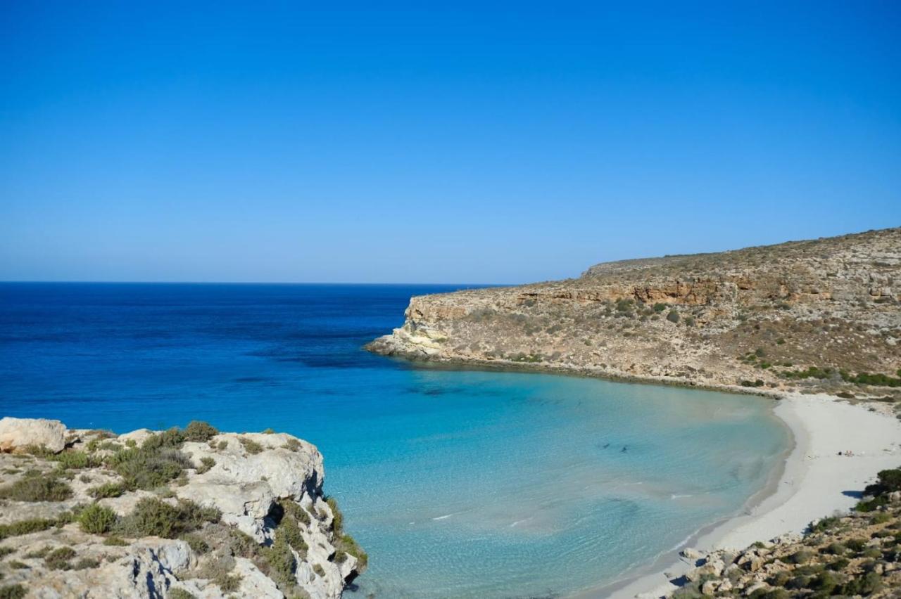 B&B Una Favola Di Mare ลัมเปดูซา ภายนอก รูปภาพ